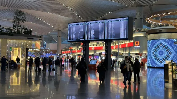 Yabancı dijital konaklama platformlarına yeni düzenleme komisyondan geçti... Yasalaşırsa 1 Ocak 2027'de yürürlüğe girecek