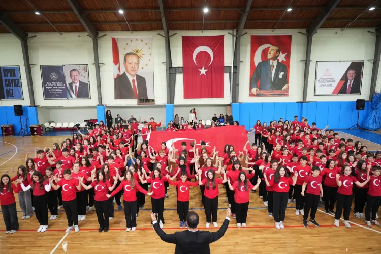 Bursa Yenişehir'de Cumhuriyet'e coşkulu kutlama