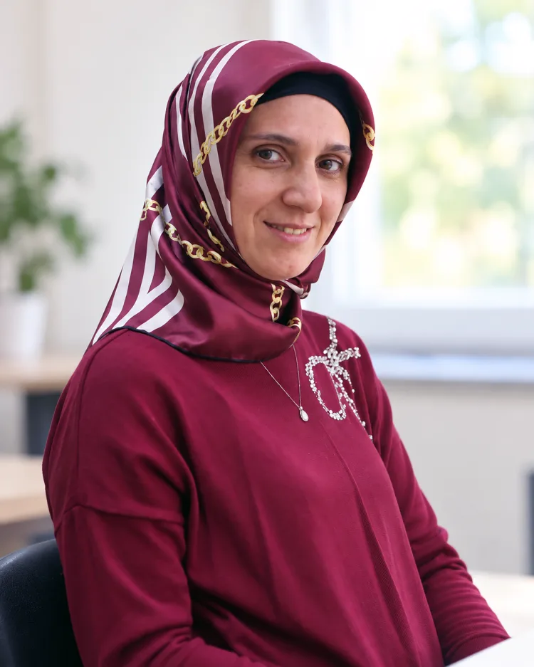 SAMEK’te eski eşyalar sanatla buluşuyor... El emekleri kazanca dönüşüyor