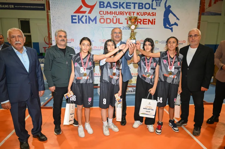 Malatya'da 29 Ekim Cumhuriyet Kupası sahiplerini buldu