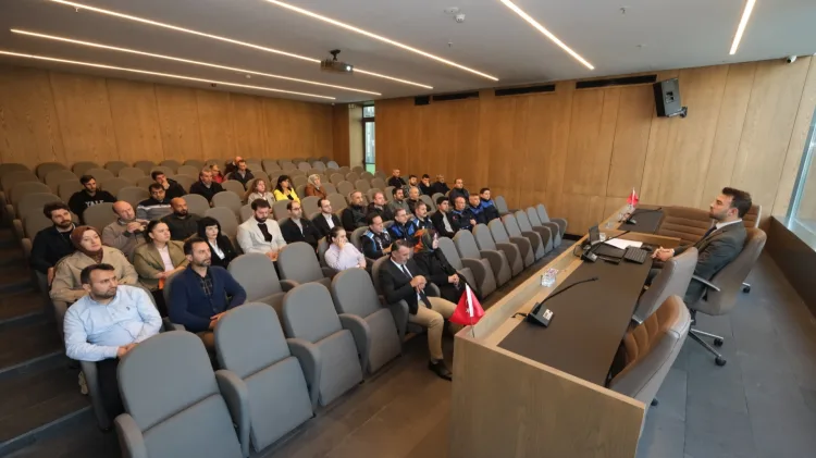 Bursa İnegöl'de yapay zeka eğitimi düzenlendi