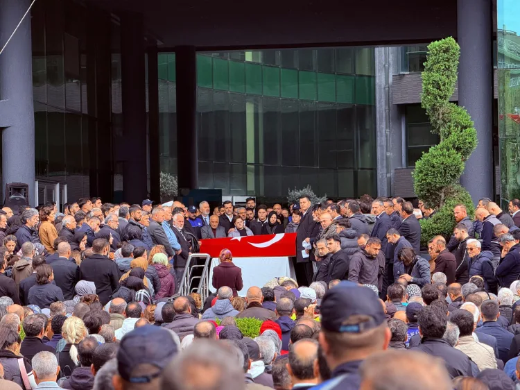 Üsküdar, Dündar Ziya Gültekin’e veda etti